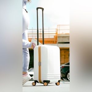 Roam Carryon Luggage white with tan